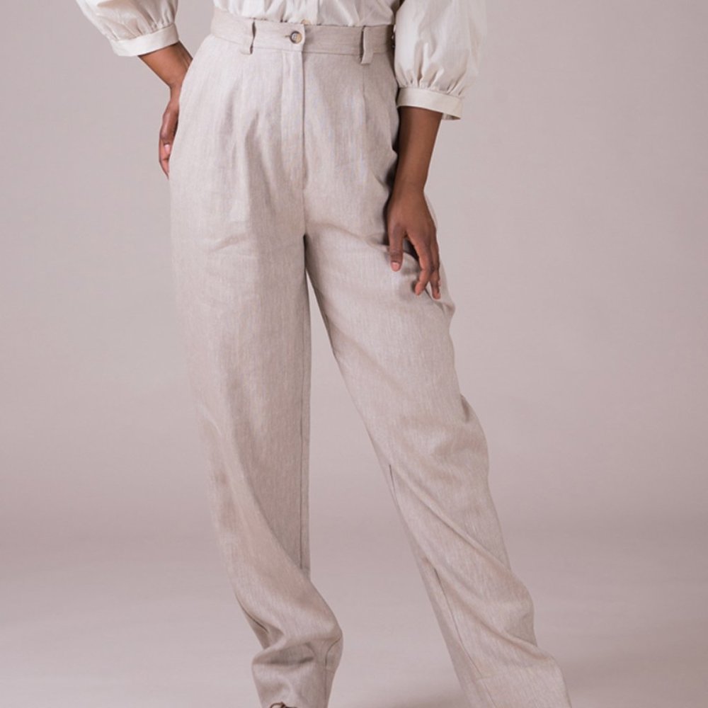 Emmy Design Sweden Tapered Slender Slacks size 6 *sold out online*